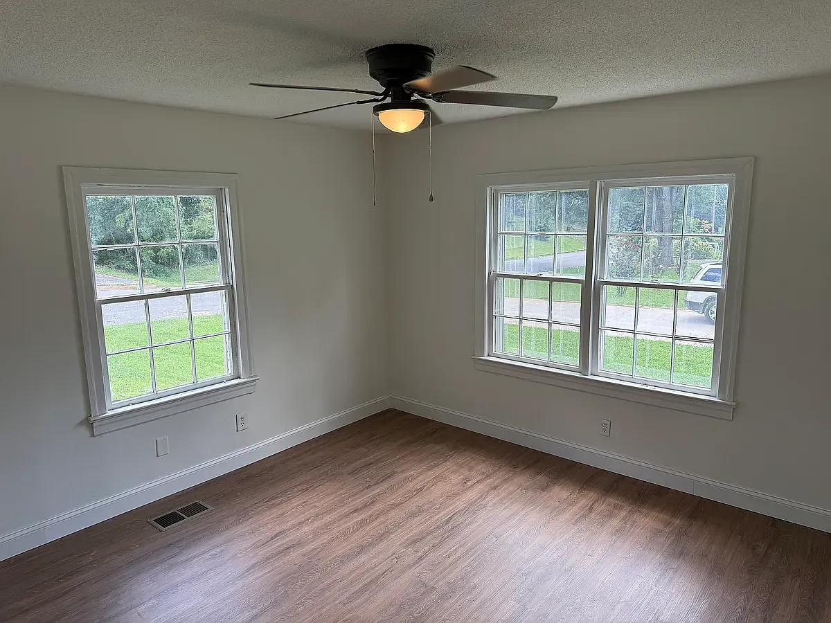 3 bed, 1426 sqft, $1,400 — Photo 4