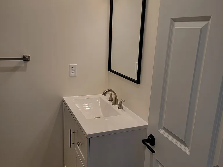 800 Quincy St #2 — Photo 4