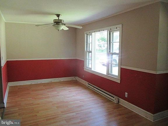 2nd image of 413 Hayward Ave