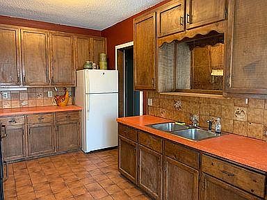 2nd image of 2434 Pleasant Ave APT 2
