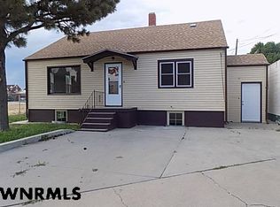 1309 E Overland, Scottsbluff, NE 69361