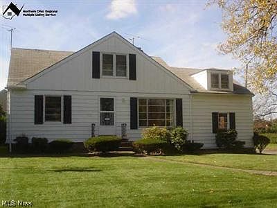 1st image of 1996 Campus Dr