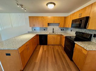 7649 Sylvan Towne Dr #302, Sylvania, OH 43560