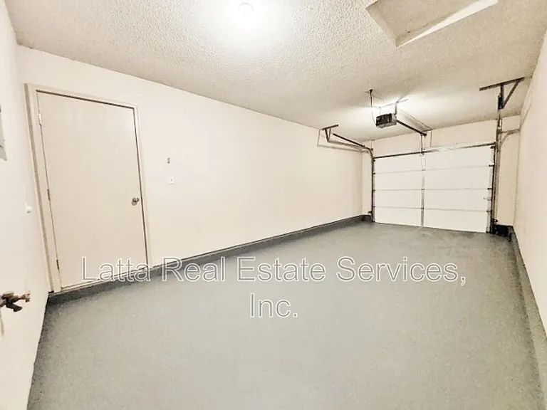 3215 SW Iron Creek Dr — Photo 13