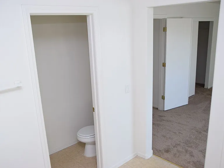 9493 Grove Ridge Ave — Photo 23