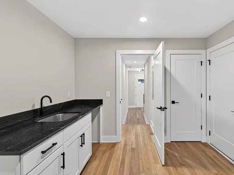 5915 Maxon Ave #B — Photo 65