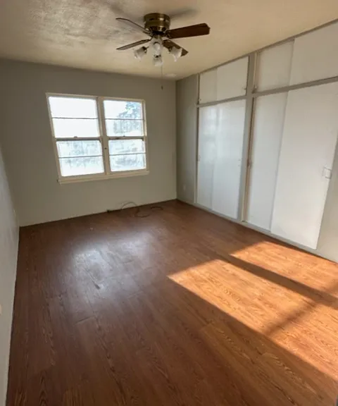 4803 Crockett St — Photo 4