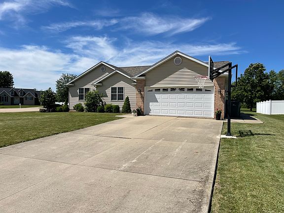 2nd image of 727 Clancy Dr