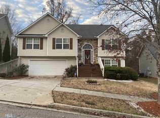 4295 Round Stone Dr, Snellville, GA 30039