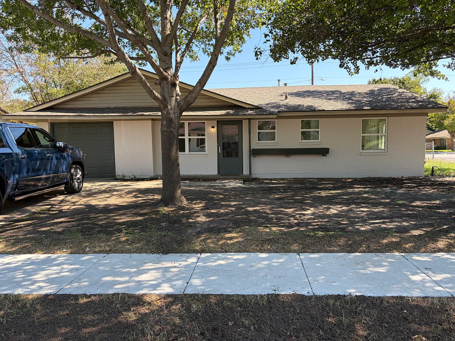3 bed, 1140 sqft, $1,775 — Photo 1