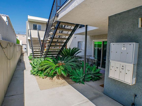 3rd image of 4640 Bancroft St APT 4