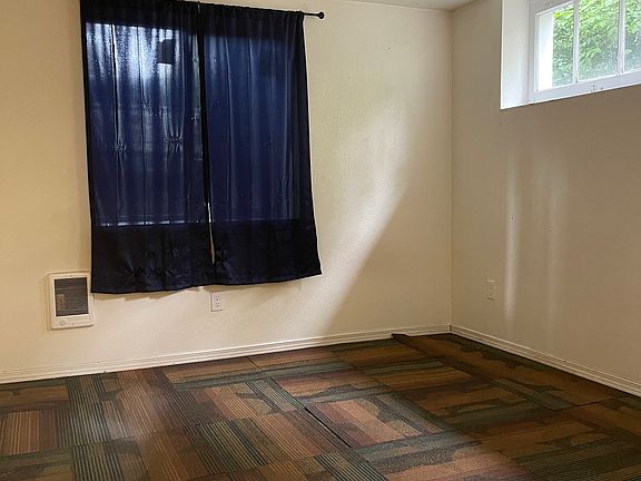 2nd image of 1035 NE Monroe St Unit B