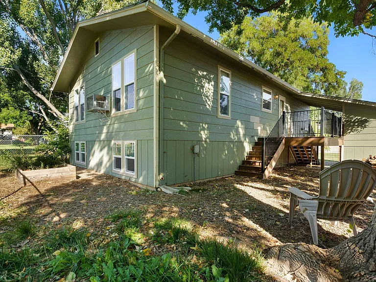 1848 Marlborough Ct — Photo 23