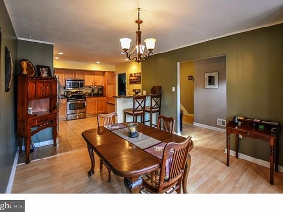 2nd image of 3 Court Dr