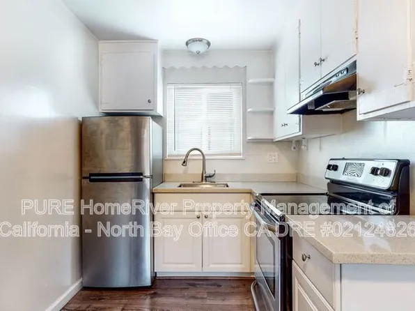 555 Dexter St APT P, Santa Rosa, CA 95404
