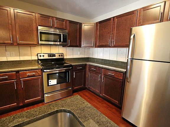 2-204 kitchen 