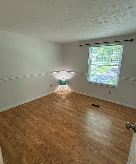 30 Mapleview Cir — Photo 7