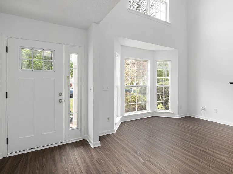 6905 Dawnalia Ct — Photo 9