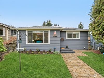 7945 17th Avenue SW, Seattle, WA, 98106