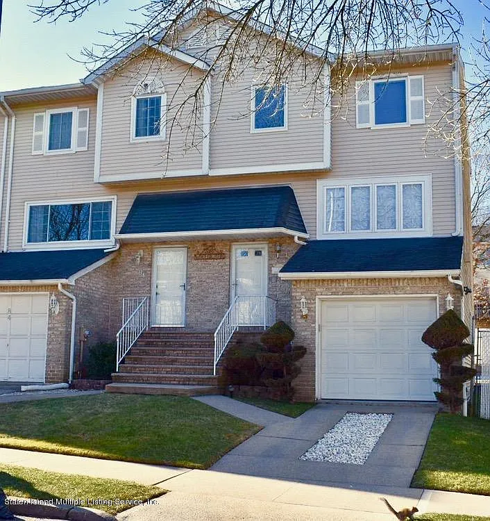 84 Anaconda St photo 1