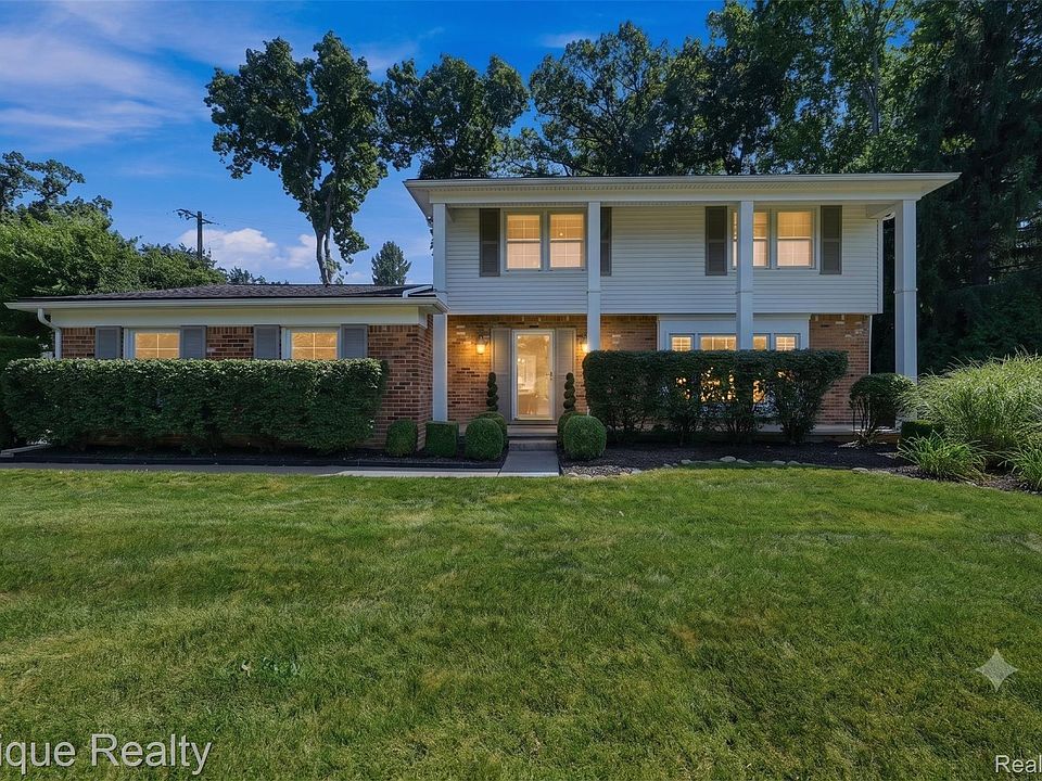 1st image of 2774 Brady Dr