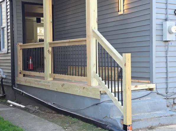 5209 Warren Ave, Cincinnati, OH 45212