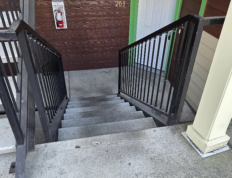 9230 SE Division St #203 — Photo 3