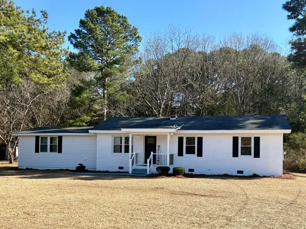 1508 Airport Road NE, Pikeville, NC 27863