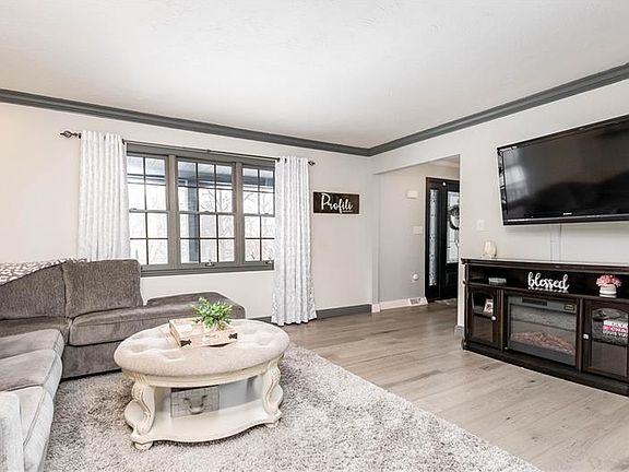 4th image of 5011 Karrington Dr