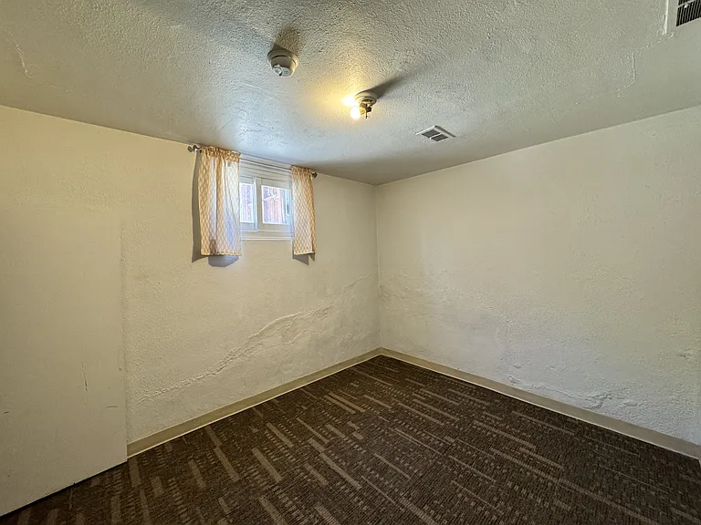 2745 W Archer Pl — Photo 23
