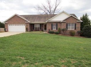1838 Summerfield Cir, Conover, NC 28613