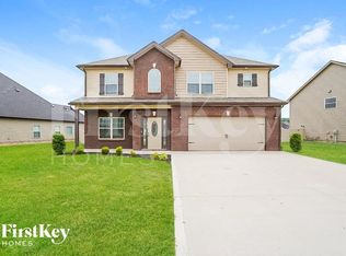 1050 Terraceside Cir, Clarksville, TN 37040