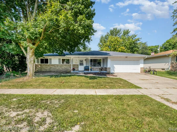 5178 Seymour Rd, Swartz Creek, MI 48473