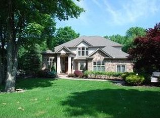 606 Washington Xing, Lehman, PA