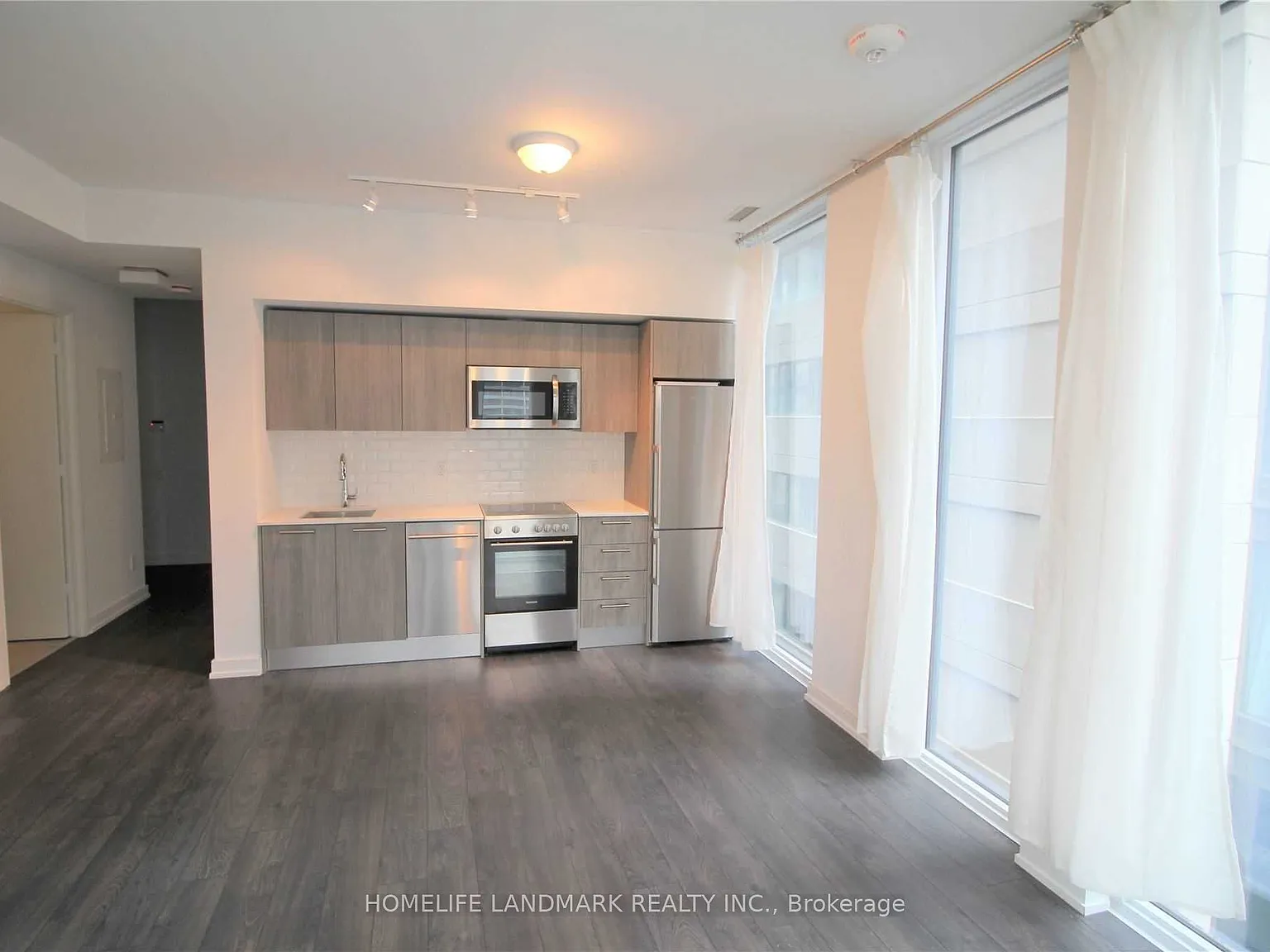 2 bed, $3,050 — Photo 2