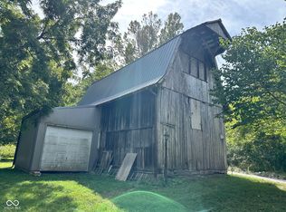 734 River Rd, Spencer, IN 47460