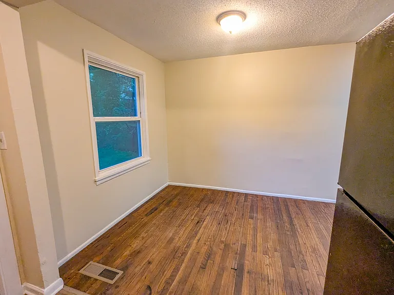3054 Waters Rd SW — Photo 9