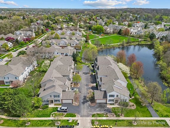 4th image of 327 Southwicke Dr
