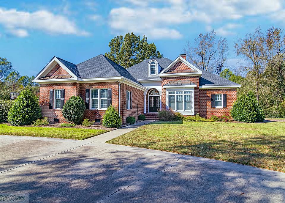 1st image of 221 Hardingwood Dr