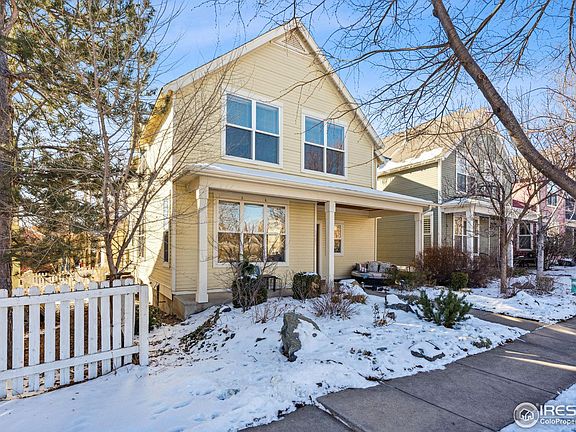 4th image of 1494 Yaupon Ave