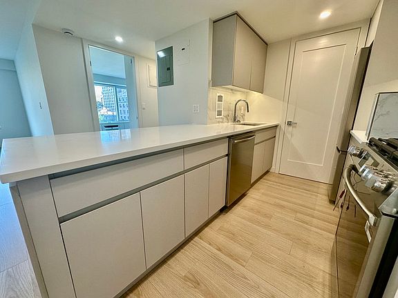 4th image of 175 W 87th St APT 6H