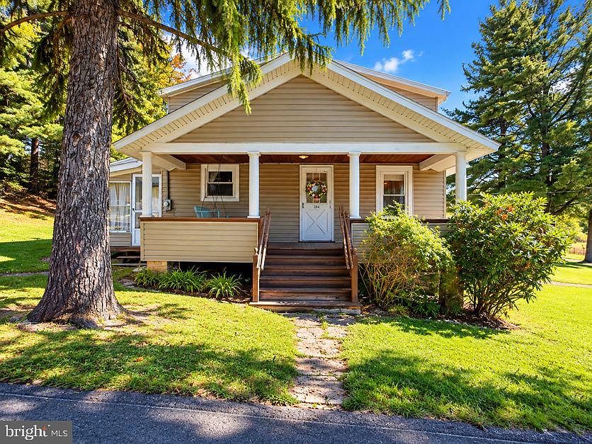 1st image of 284 Teutonic Ave