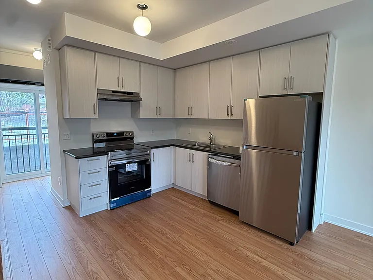 15100 Yonge St #212 — Photo 10