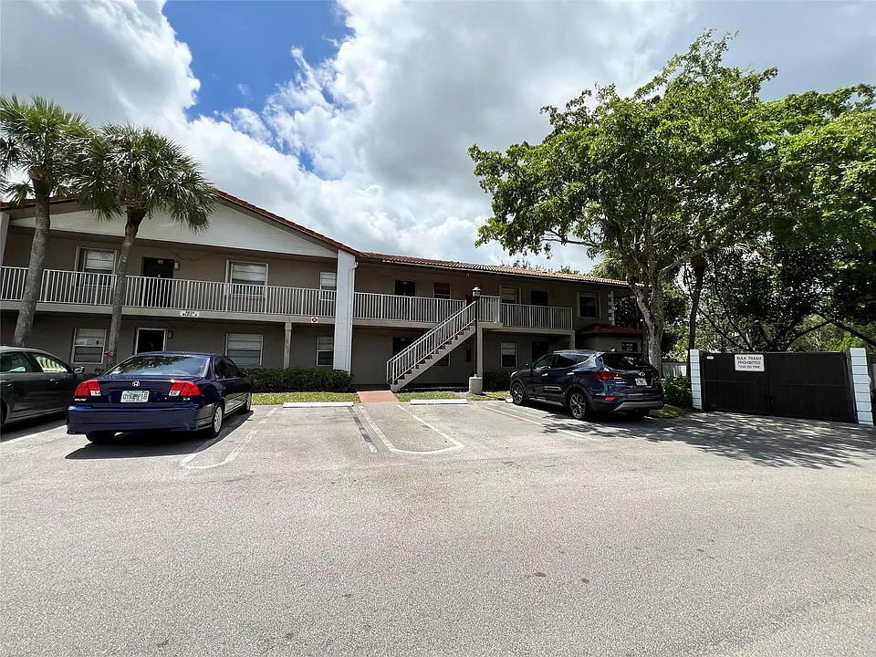 8820 Royal Palm Blvd #109-4
