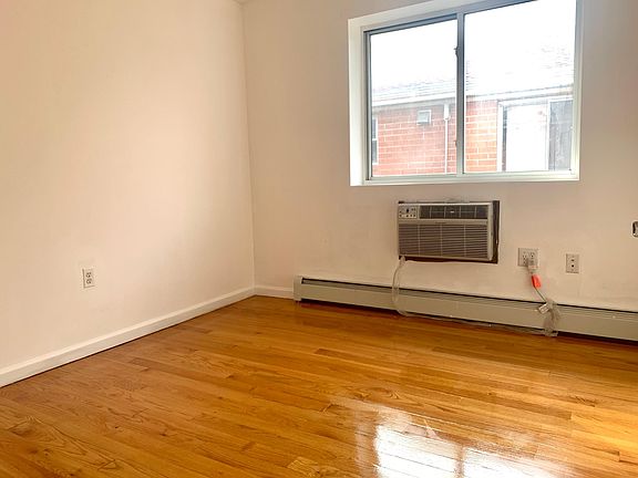 4th image of 7711 58th Ave Floor 2