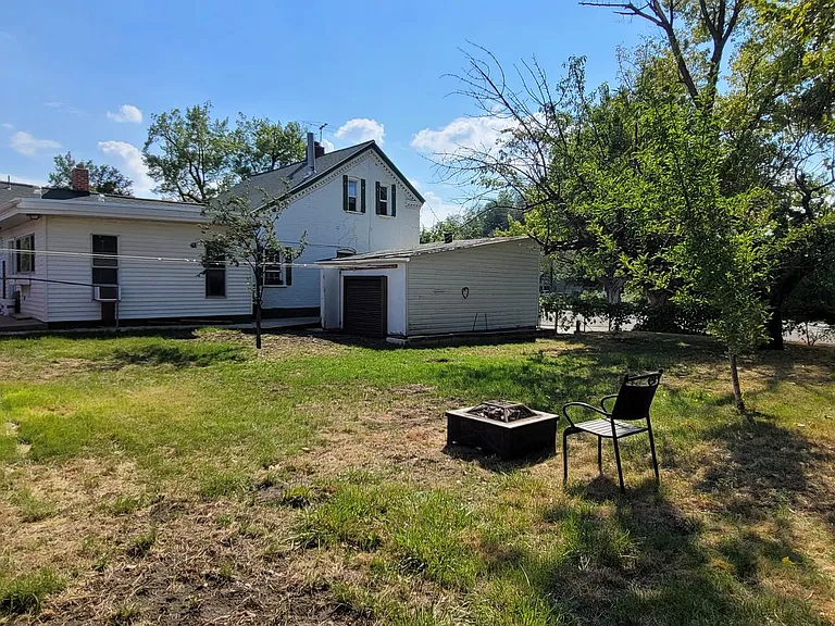 96 W 100 N — Photo 19