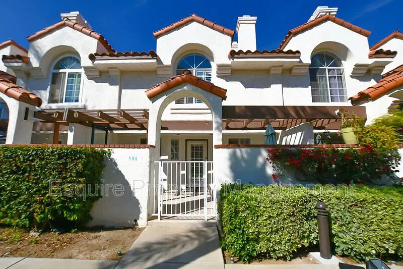 804 Calle Los Gatos