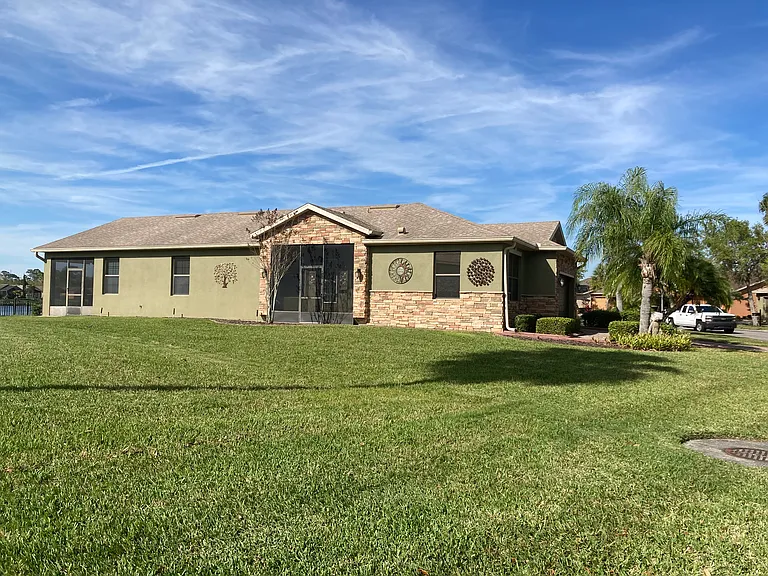 128 Rialto Rd — Photo 2