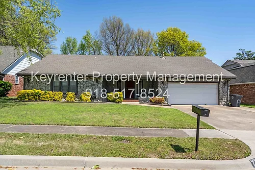 7337 S 74th Ave E Photo 1
