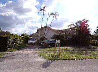 8130 SW 3rd St, North Lauderdale, FL 33068
